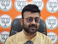 Bengal Phase 2 polling hit by violence, EVM tampering allegations; BJP slams Trinamool - Hindi News | Bengal Phase 2 polling hit by violence, EVM tampering allegations; BJP slams Trinamool | Latest national News at Lokmattimes.com