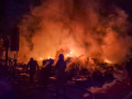 Five burnt alive as moving car catches fire on Delhi-Mumbai Expressway - Hindi News | Five burnt alive as moving car catches fire on Delhi-Mumbai Expressway | Latest national News at Lokmattimes.com