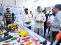 Andhra Pradesh CM promises to set up labour ‘addas’ to help workers - Hindi News | Andhra Pradesh CM promises to set up labour ‘addas’ to help workers | Latest national News at Lokmattimes.com