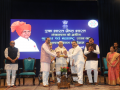 MP Guv emphasises national unity at Gujarat–Maharashtra joint cultural celebration - Hindi News | MP Guv emphasises national unity at Gujarat–Maharashtra joint cultural celebration | Latest national News at Lokmattimes.com