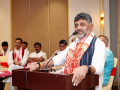 K'taka Dy CM Shivakumar refutes reports of Tamil Nadu MLAs arriving at Eagleton resort - Hindi News | K'taka Dy CM Shivakumar refutes reports of Tamil Nadu MLAs arriving at Eagleton resort | Latest national News at Lokmattimes.com