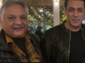 Salman Khan mourns loss of ‘brother’ of 42 years: No tears for u only memories n laughters - Hindi News | Salman Khan mourns loss of ‘brother’ of 42 years: No tears for u only memories n laughters | Latest entertainment News at Lokmattimes.com