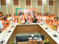 Rajasthan CM, ministers celebrate with Jhalmuri after poll victories in Bengal, Assam - Hindi News | Rajasthan CM, ministers celebrate with Jhalmuri after poll victories in Bengal, Assam | Latest national News at Lokmattimes.com