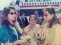 Shilpa Shirodkar poses with Madhuri Dixit in an old pic from the 90s - Hindi News | Shilpa Shirodkar poses with Madhuri Dixit in an old pic from the 90s | Latest entertainment News at Lokmattimes.com