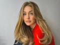 Gigi Hadid makes rare comment about romance with Bradley Cooper - Hindi News | Gigi Hadid makes rare comment about romance with Bradley Cooper | Latest entertainment News at Lokmattimes.com