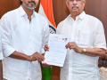 TVK moves Supreme Court amid Tamil Nadu government formation deadlock - Hindi News | TVK moves Supreme Court amid Tamil Nadu government formation deadlock | Latest national News at Lokmattimes.com