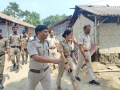 Bihar: Violent clash over land dispute in Purnea; police team attacked, several injured - Hindi News | Bihar: Violent clash over land dispute in Purnea; police team attacked, several injured | Latest national News at Lokmattimes.com