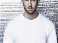 Calvin Harris drinks raw sheep milk from his Ibiza farm - Hindi News | Calvin Harris drinks raw sheep milk from his Ibiza farm | Latest entertainment News at Lokmattimes.com