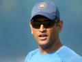 Five moments when Dhoni showed he is the coolest captain - Hindi News | Five moments when Dhoni showed he is the coolest captain | Latest cricket News at Lokmattimes.com