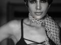 Mandira Bedi dazzles in black and white - Hindi News | Mandira Bedi dazzles in black and white | Latest lifestyle News at Lokmattimes.com
