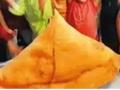 Foodies have a chance to win money with 'Bahubali samosa' - Hindi News | Foodies have a chance to win money with 'Bahubali samosa' | Latest national News at Lokmattimes.com