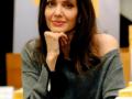 Angelina told FBI Brad yelled 'mum's crazy' at 'shocked' kids in plane row - Hindi News | Angelina told FBI Brad yelled 'mum's crazy' at 'shocked' kids in plane row | Latest entertainment News at Lokmattimes.com
