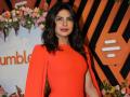 Priyanka Chopra to donate 10,000 footwears to healthcare workers in India - Hindi News | Priyanka Chopra to donate 10,000 footwears to healthcare workers in India | Latest health News at Lokmattimes.com