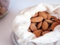 Daily almond intake cost-effective way to prevent cardiovascular disease - Hindi News | Daily almond intake cost-effective way to prevent cardiovascular disease | Latest lifestyle News at Lokmattimes.com