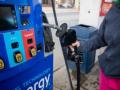 Americans may have reached tipping point with all-time high fuel price: Poll - Hindi News | Americans may have reached tipping point with all-time high fuel price: Poll | Latest politics News at Lokmattimes.com