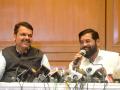 After grouse over sharing 'ad-space', Shinde-Fadnavis share chopper - Hindi News | After grouse over sharing 'ad-space', Shinde-Fadnavis share chopper | Latest maharashtra News at Lokmattimes.com