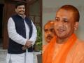 Shivpal meets Yogi, sets off speculations - Hindi News | Shivpal meets Yogi, sets off speculations | Latest politics News at Lokmattimes.com