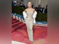 Marilyn Monroe's iconic dress allegedly damaged after Kim Kardashian's Met Gala outing - Hindi News | Marilyn Monroe's iconic dress allegedly damaged after Kim Kardashian's Met Gala outing | Latest entertainment News at Lokmattimes.com