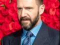 Ralph Fiennes was used as a 'decoy' to take attention away from JLo-Ben Affleck romance - Hindi News | Ralph Fiennes was used as a 'decoy' to take attention away from JLo-Ben Affleck romance | Latest entertainment News at Lokmattimes.com