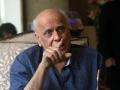 Screenshot of Mahesh Bhatt associate's FB post to Rhea goes viral - Hindi News | Screenshot of Mahesh Bhatt associate's FB post to Rhea goes viral | Latest lifestyle News at Lokmattimes.com
