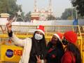 Christmas in Delhi: People visit Churches, throng markets - Hindi News | Christmas in Delhi: People visit Churches, throng markets | Latest national News at Lokmattimes.com