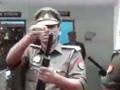 UP cop fails to load rifle in viral video - Hindi News | UP cop fails to load rifle in viral video | Latest national News at Lokmattimes.com