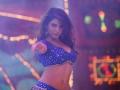 Samantha's fizzy item song in Pushpa makes the masses boogie in theatres - Hindi News | Samantha's fizzy item song in Pushpa makes the masses boogie in theatres | Latest entertainment News at Lokmattimes.com