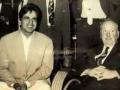 Sudhir Mishra shares photo of Dilip Kumar with Alfred Hitchcock - Hindi News | Sudhir Mishra shares photo of Dilip Kumar with Alfred Hitchcock | Latest lifestyle News at Lokmattimes.com