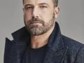 Ben Affleck serves coffee at doughnut joint - Hindi News | Ben Affleck serves coffee at doughnut joint | Latest entertainment News at Lokmattimes.com