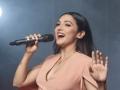 Neeti Mohan on singing, discovering voices - Hindi News | Neeti Mohan on singing, discovering voices | Latest lifestyle News at Lokmattimes.com