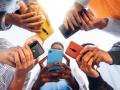 India's smartphone users benefit by Rs 6 for every Re 1 they spend: Study - Hindi News | India's smartphone users benefit by Rs 6 for every Re 1 they spend: Study | Latest technology News at Lokmattimes.com