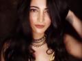 Shruti Haasan's retrograde party with herself - Hindi News | Shruti Haasan's retrograde party with herself | Latest lifestyle News at Lokmattimes.com