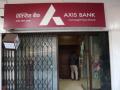 Sacked fund manager slaps legal notice on Axis MF - Hindi News | Sacked fund manager slaps legal notice on Axis MF | Latest international News at Lokmattimes.com