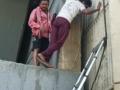 Boy, trapped in pillar cavity on Bihar bridge, rescued - Hindi News | Boy, trapped in pillar cavity on Bihar bridge, rescued | Latest national News at Lokmattimes.com