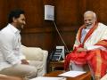 Andhra CM urges PM Modi to resolve post-bifurcation issues - Hindi News | Andhra CM urges PM Modi to resolve post-bifurcation issues | Latest politics News at Lokmattimes.com