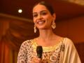 Manushi Chhillar: Painting helps me calm my mind - Hindi News | Manushi Chhillar: Painting helps me calm my mind | Latest lifestyle News at Lokmattimes.com