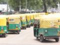 Few passengers on streets pose challenge for auto drivers in Delhi - Hindi News | Few passengers on streets pose challenge for auto drivers in Delhi | Latest national News at Lokmattimes.com