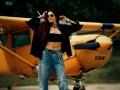 Sonnalli Seygall slays in glam avatar in Punjabi single 'Churi' - Hindi News | Sonnalli Seygall slays in glam avatar in Punjabi single 'Churi' | Latest entertainment News at Lokmattimes.com