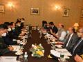 India, China Defence Ministers discuss border dispute - Hindi News | India, China Defence Ministers discuss border dispute | Latest international News at Lokmattimes.com