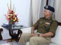 Police chief felicitates constable for saving elderly couple - Hindi News | Police chief felicitates constable for saving elderly couple | Latest national News at Lokmattimes.com