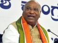 Govt should solve hunger problem than discrediting bodies: Kharge - Hindi News | Govt should solve hunger problem than discrediting bodies: Kharge | Latest politics News at Lokmattimes.com