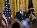 Biden renews call to ban assault weapons - Hindi News | Biden renews call to ban assault weapons | Latest politics News at Lokmattimes.com