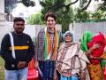 Priyanka meets family of victim who died in police custody - Hindi News | Priyanka meets family of victim who died in police custody | Latest politics News at Lokmattimes.com