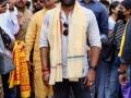 'Kantara' star Rishab Shetty seeks blessings at Siddhivinayak Temple - Hindi News | 'Kantara' star Rishab Shetty seeks blessings at Siddhivinayak Temple | Latest entertainment News at Lokmattimes.com