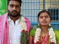 Twist in tale: Telangana girl marries 'kidnapper' - Hindi News | Twist in tale: Telangana girl marries 'kidnapper' | Latest national News at Lokmattimes.com