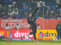 4th T20I: Santner takes three as NZ beat India by 50 runs despite Dube’s 65 - Hindi News | 4th T20I: Santner takes three as NZ beat India by 50 runs despite Dube’s 65 | Latest other-sports News at Lokmattimes.com