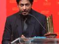 SRK receives Global Icon of Cinema and Cultural Narrative award at Sharjah Int'l Book Fair - Hindi News | SRK receives Global Icon of Cinema and Cultural Narrative award at Sharjah Int'l Book Fair | Latest entertainment News at Lokmattimes.com