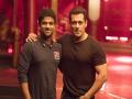 Salman Khan lauds 'Seeti Maar' composer Devi Sri Prasad - Hindi News | Salman Khan lauds 'Seeti Maar' composer Devi Sri Prasad | Latest entertainment News at Lokmattimes.com