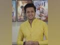 Riteish Deshmukh recalls 'Refugee' premiere as Abhishek Bachchan completes 20 years in Bollywood - Hindi News | Riteish Deshmukh recalls 'Refugee' premiere as Abhishek Bachchan completes 20 years in Bollywood | Latest entertainment News at Lokmattimes.com