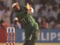 Javed Miandad praised me in front of one of the chief selectors: Wasim Akram - Hindi News | Javed Miandad praised me in front of one of the chief selectors: Wasim Akram | Latest cricket News at Lokmattimes.com